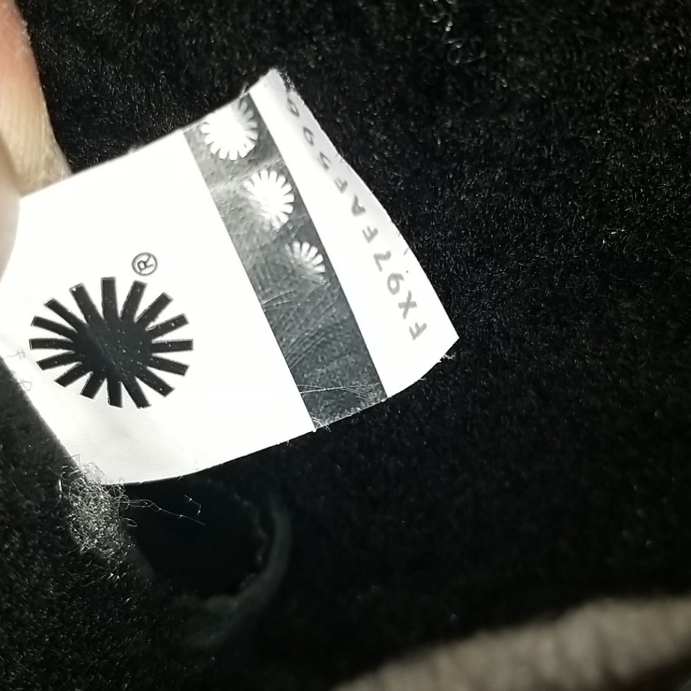 Waterproof boot - Picture 7 of 10